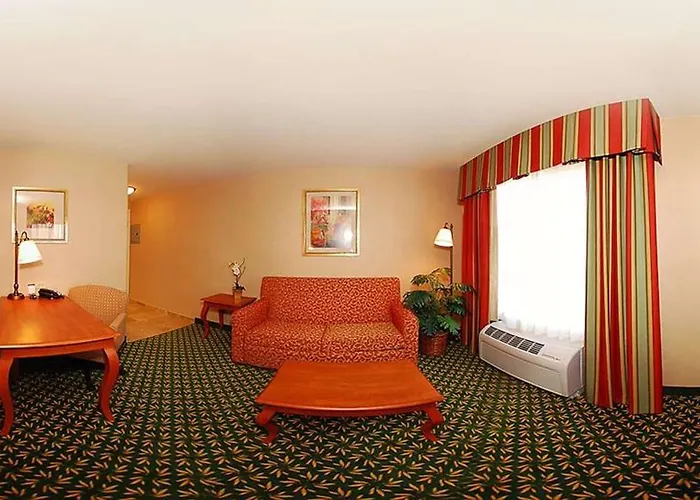 Newly Renovated-hampton & 3*