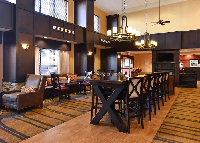 Newly Renovated-hampton & Casper