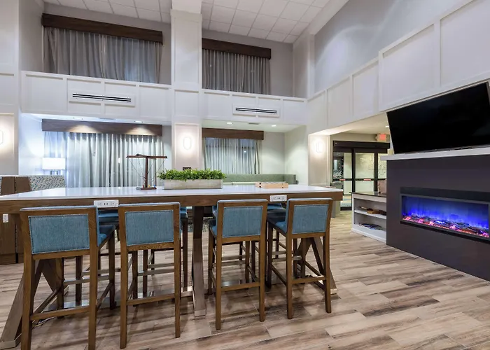 Newly Renovated-hampton & 3* Casper