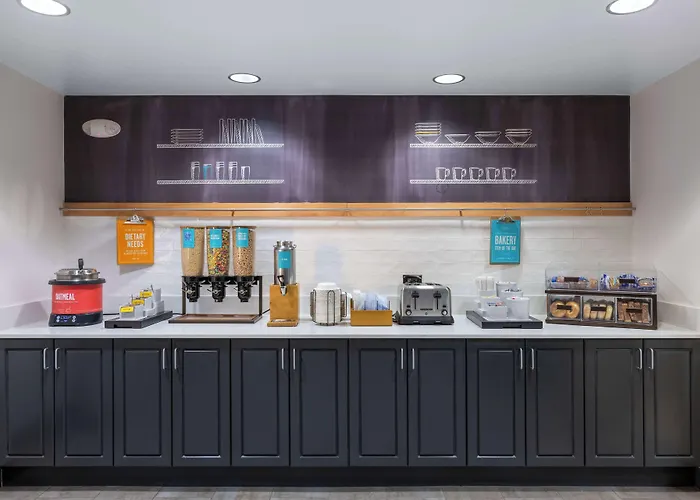 Newly Renovated-hampton & Hotel 3*