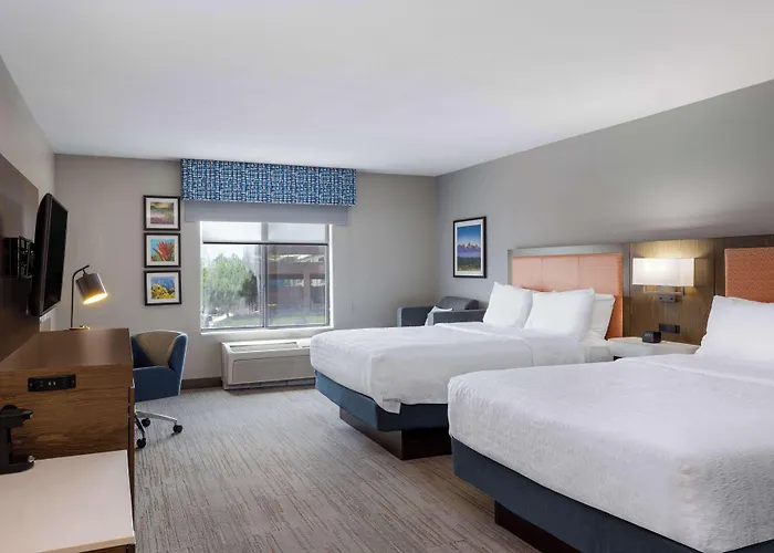 Hotel Newly Renovated-hampton & Casper