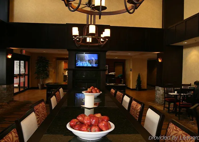 Newly Renovated-hampton &